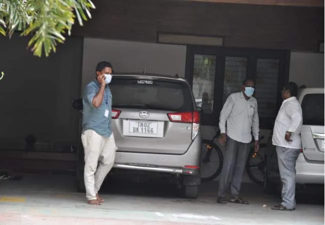 admk former minister kc veeramani home and office raids 